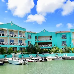 3* Отель Ocean Breeze Boutique & Marina